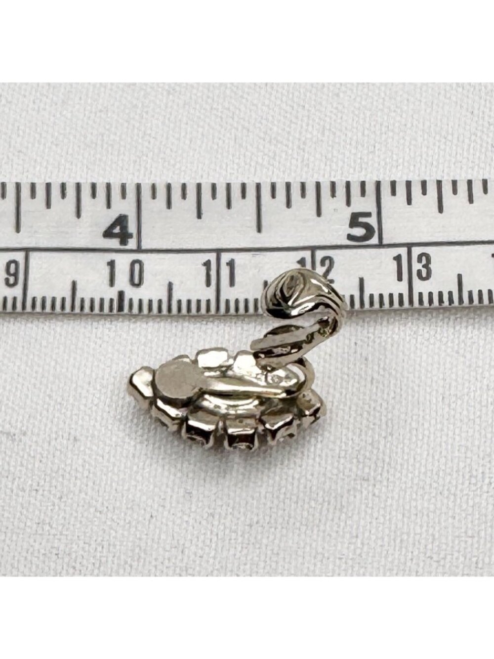 Marquise Cut Earrings Prong Set Rhinestones Clip On Silver Tone 3/4" Vintage - Picture 12 of 12